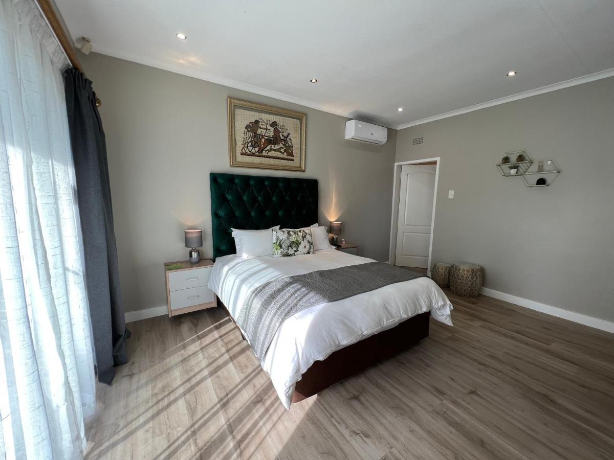 Le'Ciara Luxury Guest House Johannesburg Exterior photo
