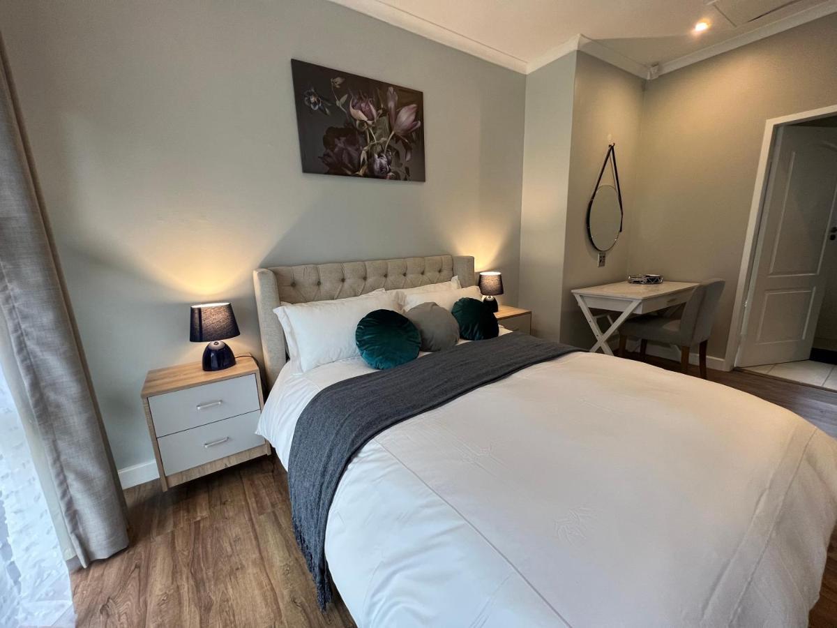 Le'Ciara Luxury Guest House Johannesburg Exterior photo